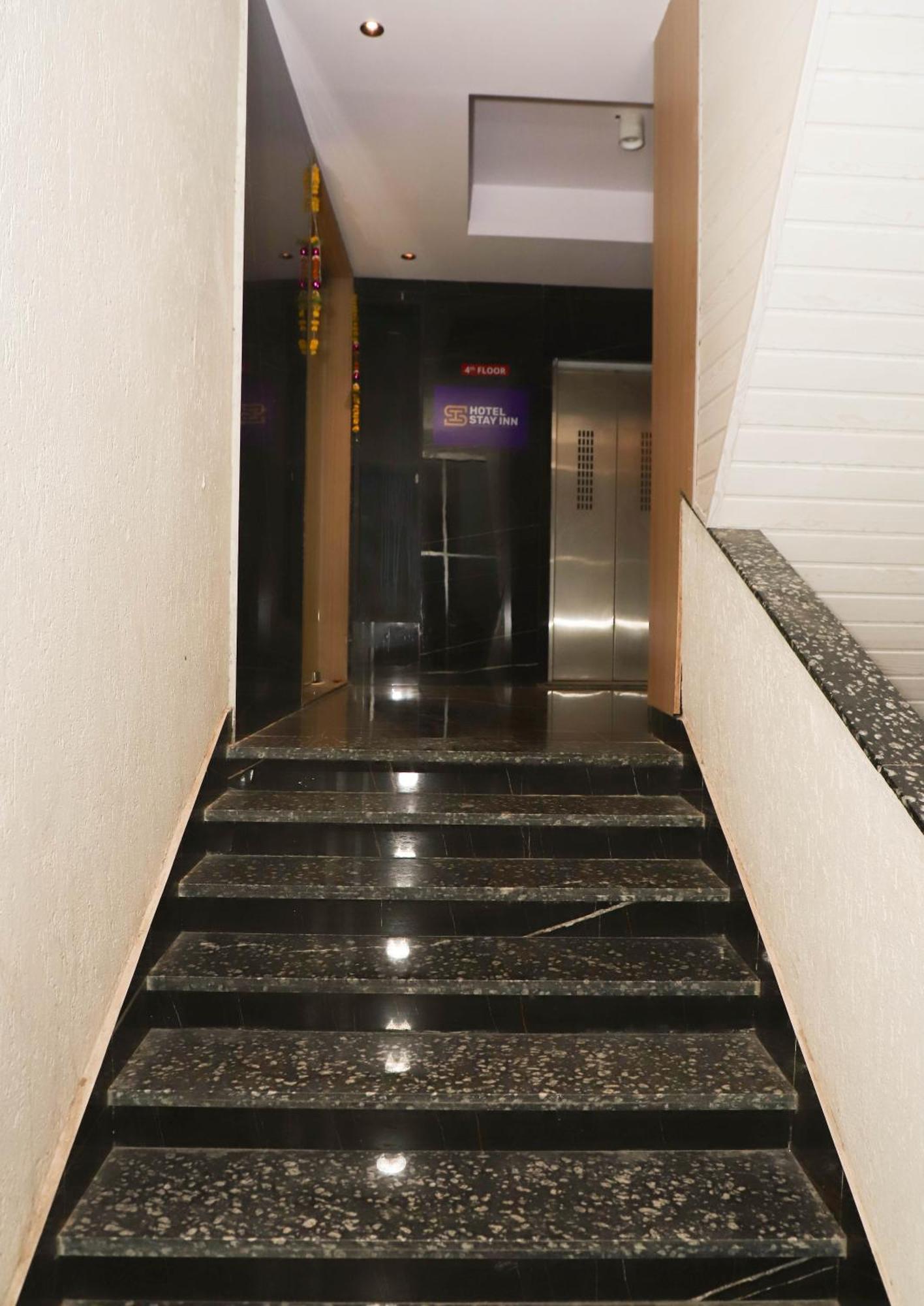 Hotel Arc Palace Bhiwandi Exterior foto